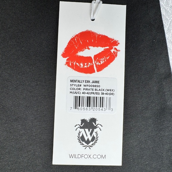 NWT WILDFOX "Mentally Exhausted" Jamie Tee, Women's Size M, Black & White Stars - Picture 5 of 10